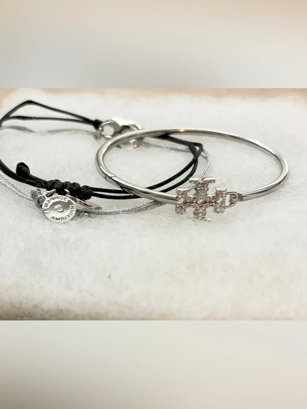 Tory Burch set of 3 /ELEANOR PAVÉ HINGED CUFF Silver/2 EMBRACE AMBITION BRACELET